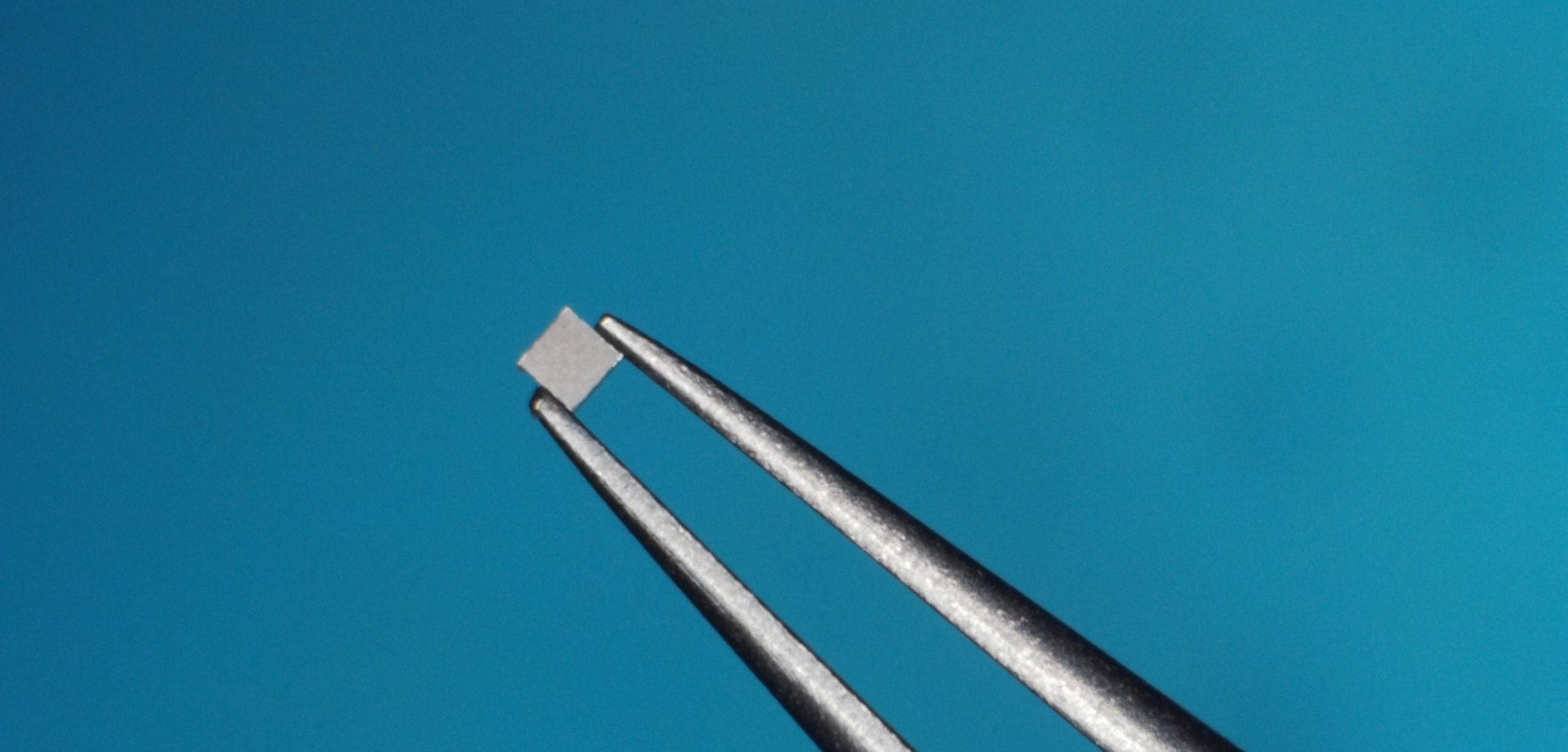 Leadless NTC thermistor