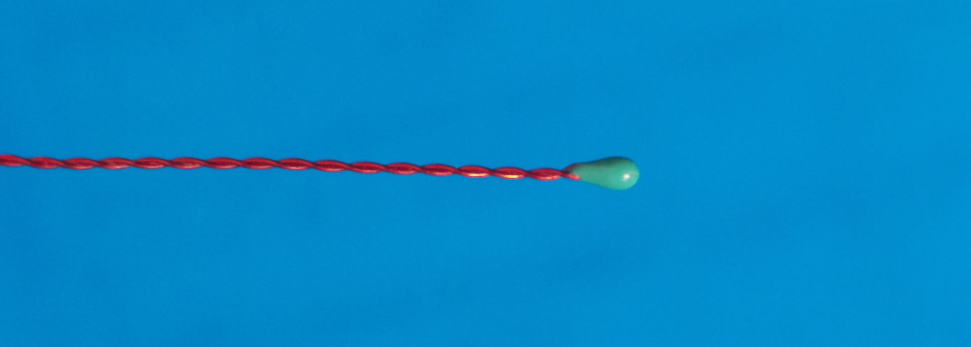 Red twisted thermistor leads