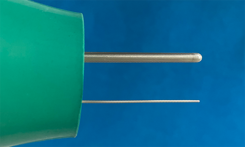 Temperature response test setup with a standard probe and a micro probe